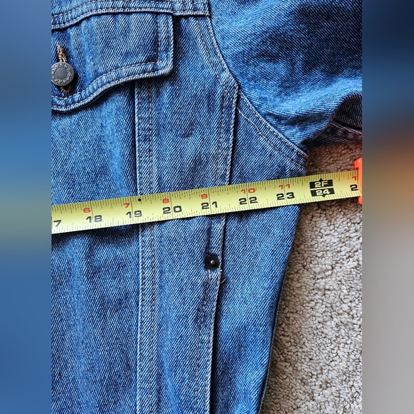 Vintage Jean Jacket - Picture 8 of 9